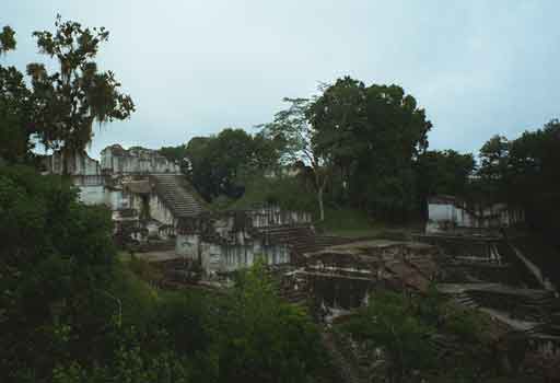 Tikal, Noord Acropolis